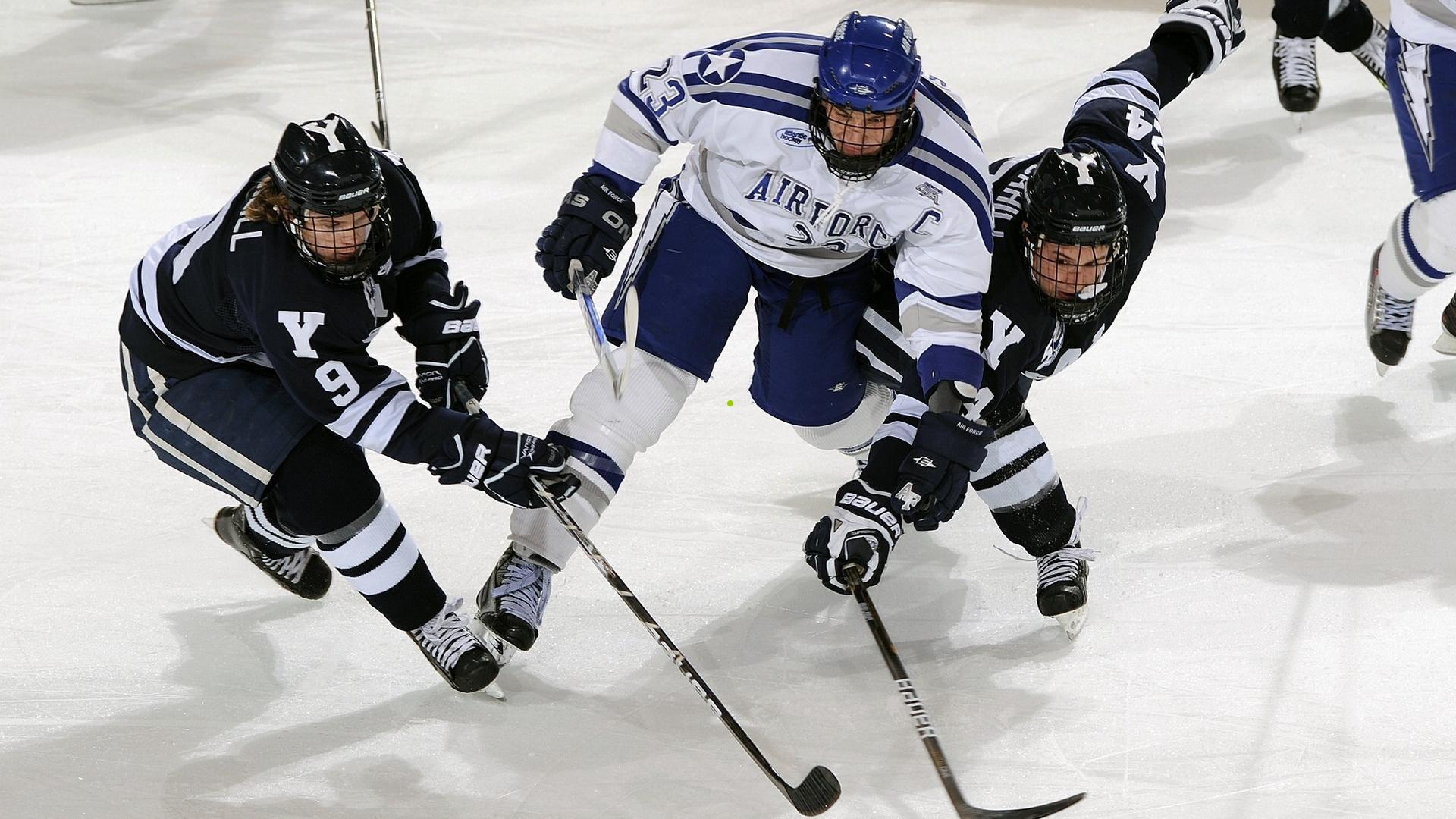 爱游戏-国安两将发文告别，绿茵生涯终章，自豪效力永存心